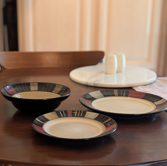 1 place setting Vtg Mikasa includes 1 dinner plate, 1 salad plate, 1 bowl - Picture 6 of 7